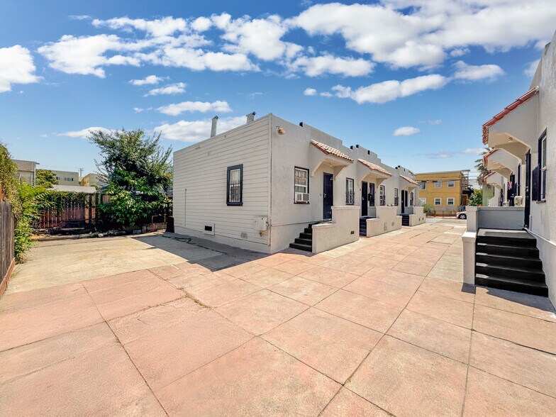 More Photos Of 1701 27th Ave, Oakland Apartments For Sale