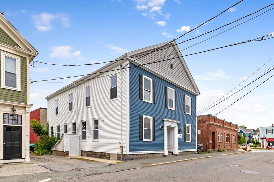 Primary Photo Of 7 Foster St, Wakefield Office For Sale
