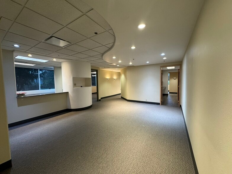 More Photos Of 7560 Rangewood Dr, Colorado Springs Medical For Lease