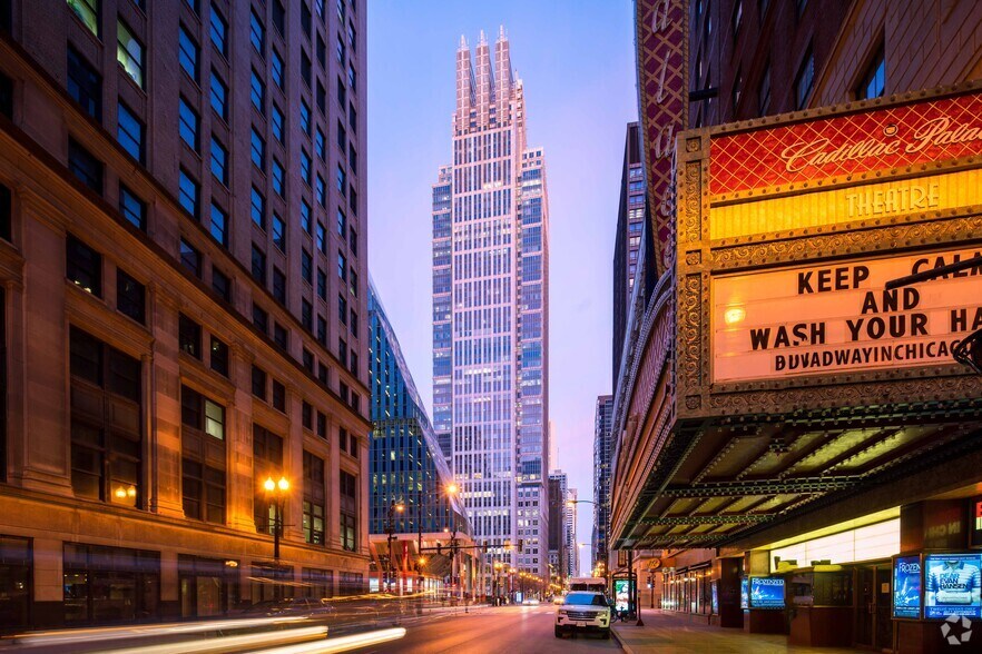 More Photos Of 161 N Clark St, Chicago Office For Lease