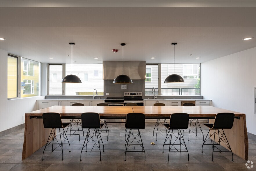 More Photos Of 1414 E Yesler Way, Seattle Apartments For Sale