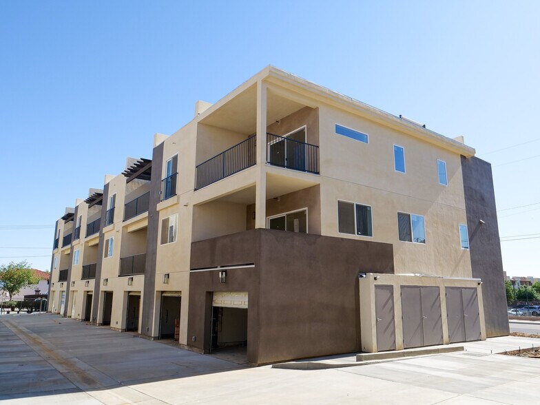 More Photos Of 38225 9th Street East, Palmdale Apartments For Sale