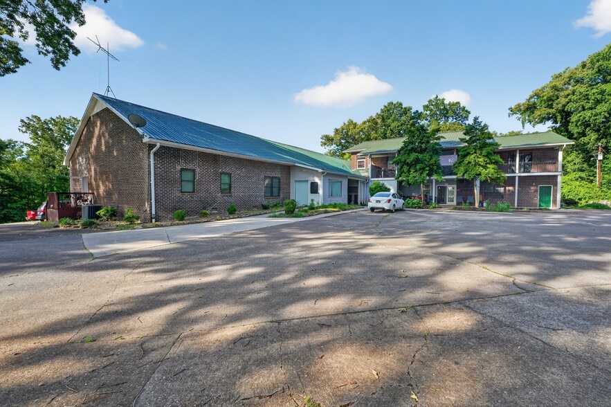 More Photos Of 4725 Mint Rd, Maryville Apartments For Sale