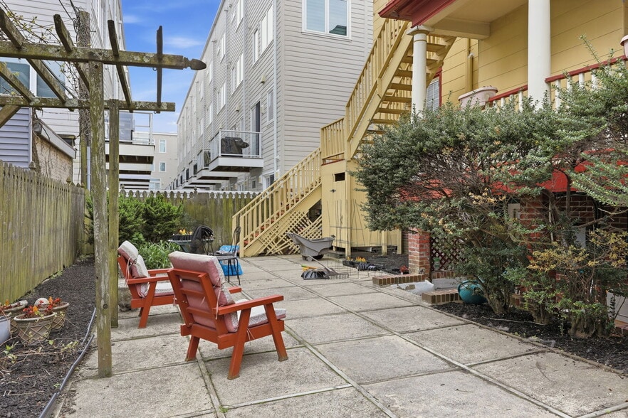 More Photos Of 105 S Little Rock, Ventnor Hospitality For Sale