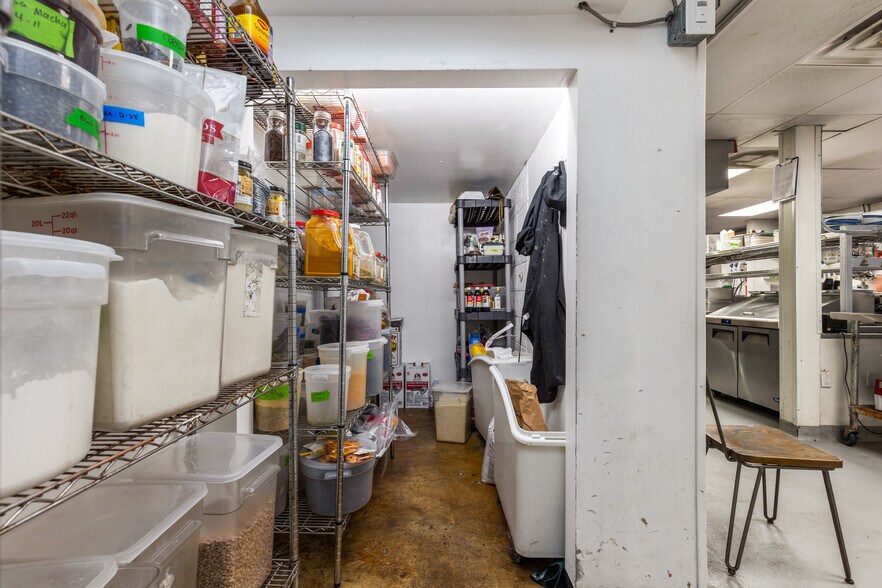 More Photos Of 2614 W Cary St, Richmond Freestanding For Sale