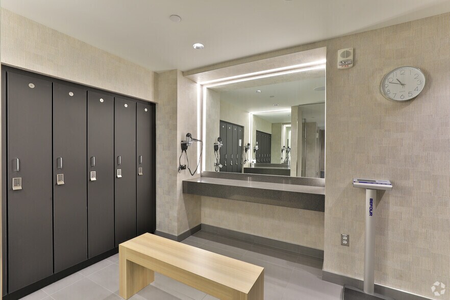 More Photos Of 1700 K St NW, Washington Office For Lease