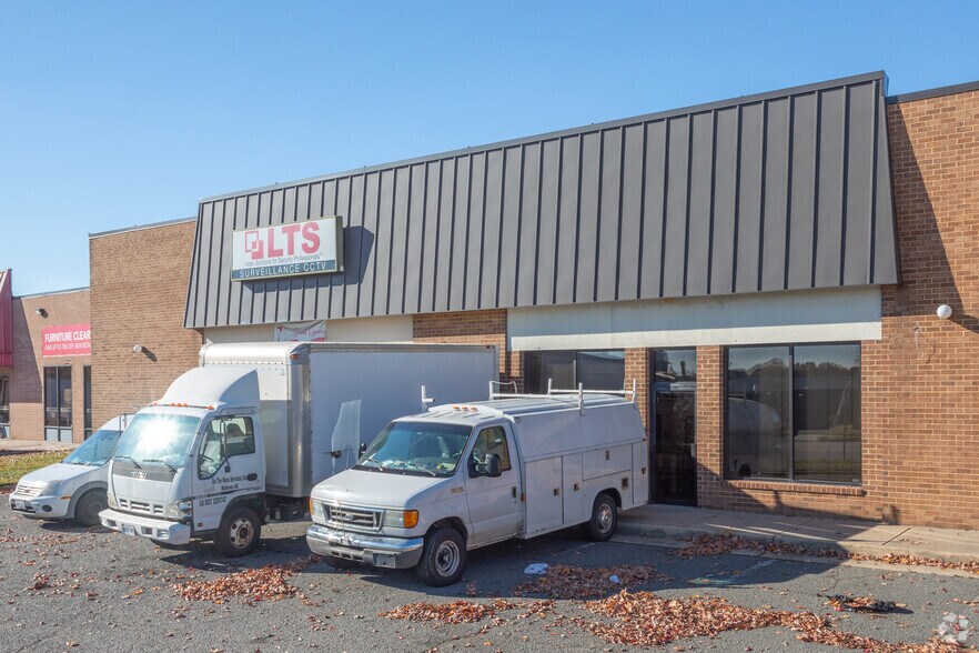 More Photos Of 5710 General Washington Dr, Alexandria Flex For Lease