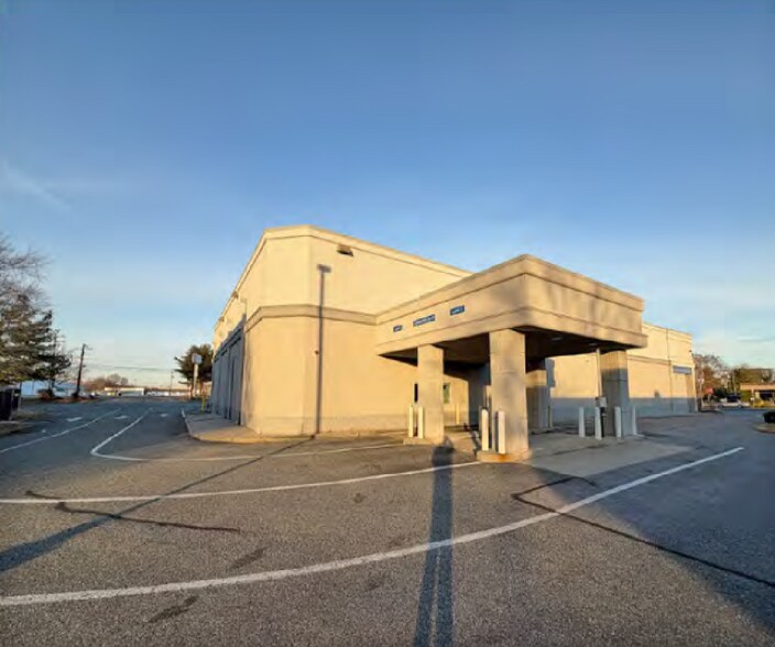 More Photos Of 970 N Main Rd, Vineland Drugstore For Sale