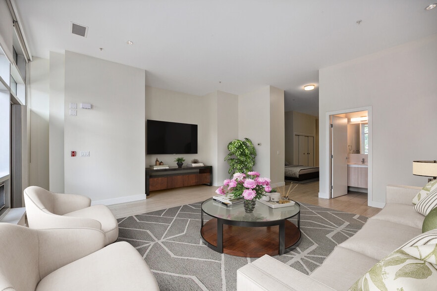 More Photos Of 1130 3 St SE, Calgary Flex For Sale