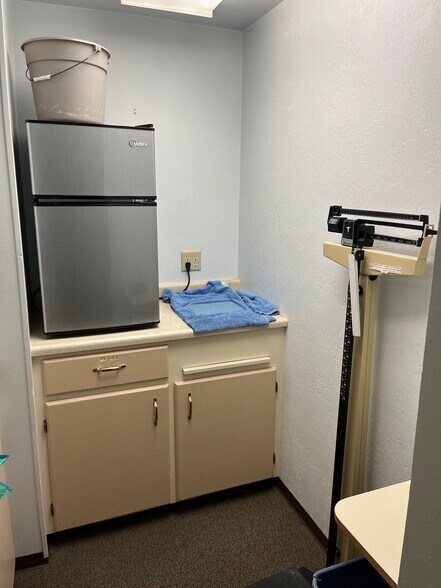 More Photos Of 1185 Arthur St, Eugene Medical For Lease