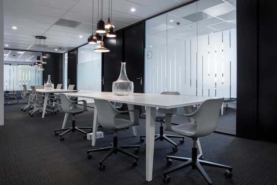 More Photos Of 2445 Augustine Dr, Santa Clara Office For Lease