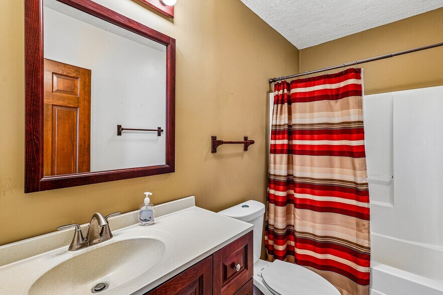 More Photos Of 5558 Wadsworth Rd, Dayton Warehouse For Sale