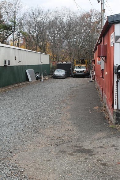 More Photos Of 125 Georges Rd, New Brunswick Warehouse For Sale