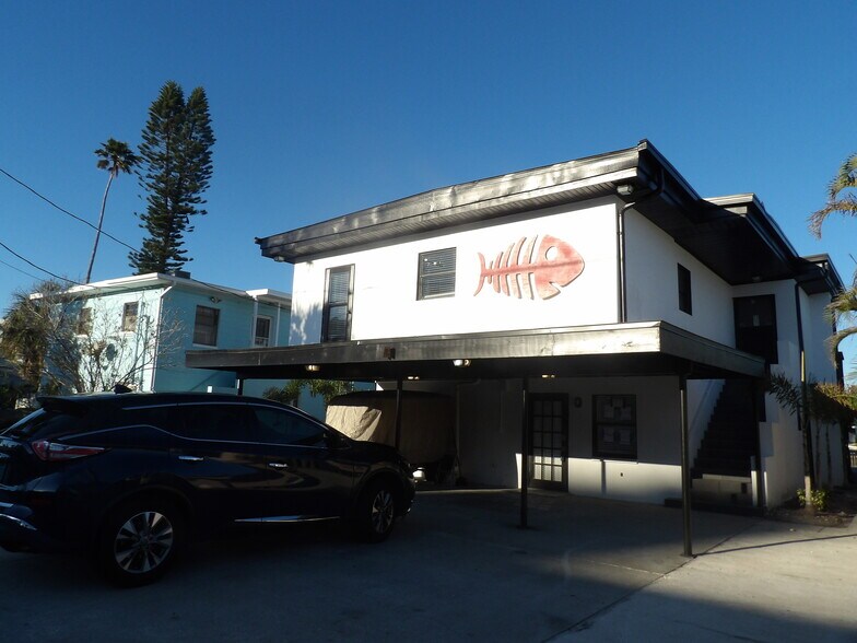 More Photos Of 14975 1st St E, Madeira Beach Apartments For Sale