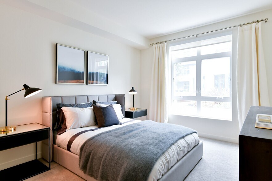 More Photos Of 3093 Broadway, Oakland Apartments For Lease