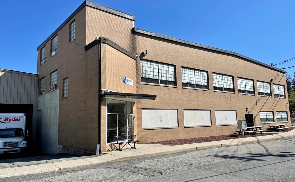 Primary Photo Of 52 Richboynton Rd, Dover Warehouse For Lease