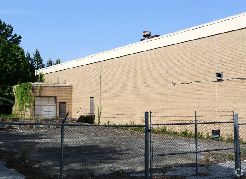 More Photos Of 6000 Boat Rock Blvd SW, Atlanta Warehouse For Lease