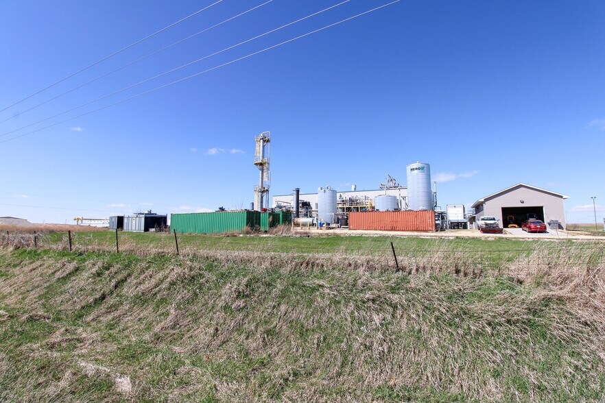 More Photos Of 5640 44th Ave S, Clinton Industrial For Sale