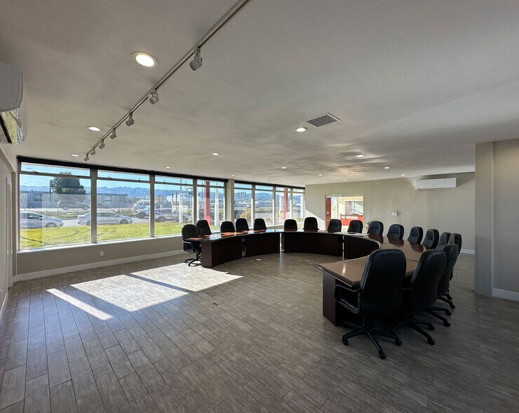 More Photos Of 1648 Gilbreth Rd, Burlingame Office For Lease