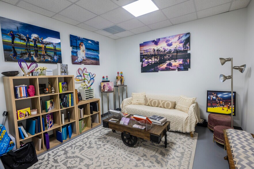 More Photos Of 5149 Powerline Rd, Fort Lauderdale Storefront For Lease