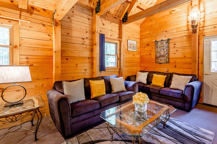 More Photos Of 500 Dodge Ridge Rd, Pinecrest Hotel For Sale