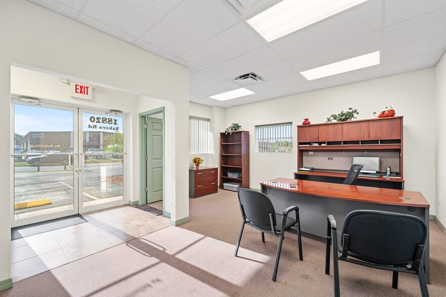 More Photos Of 18820 Sakera Rd, Hudson Warehouse For Sale