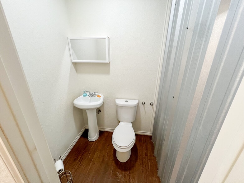 More Photos Of 1307 US-84, Coleman Warehouse For Sale