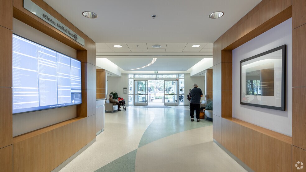 More Photos Of 26800 Crown Valley Pky, Mission Viejo Medical For Lease