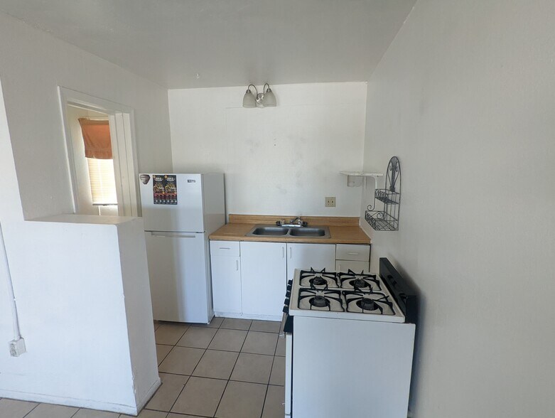 More Photos Of 2027 E Benson Hwy, Tucson Apartments For Sale