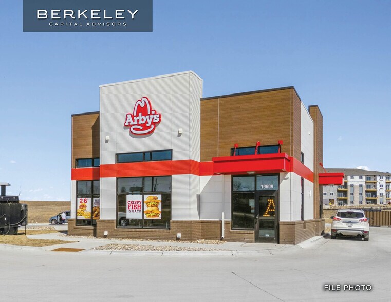 Primary Photo Of 2107 US Highway 411 S, Maryville General Retail For Sale