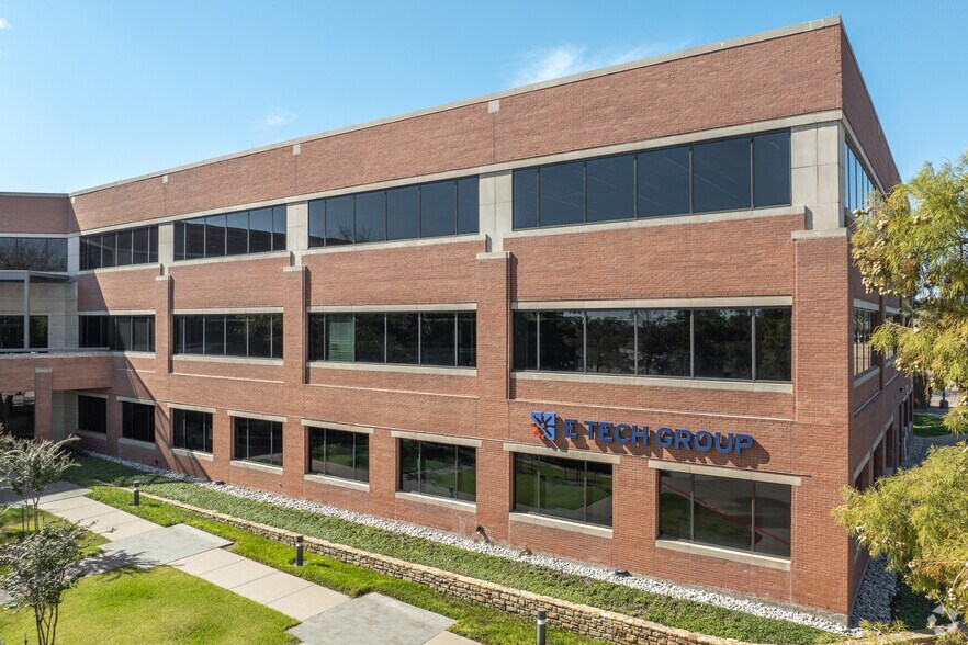 More Photos Of 1801 Alma Dr, Plano Office For Lease