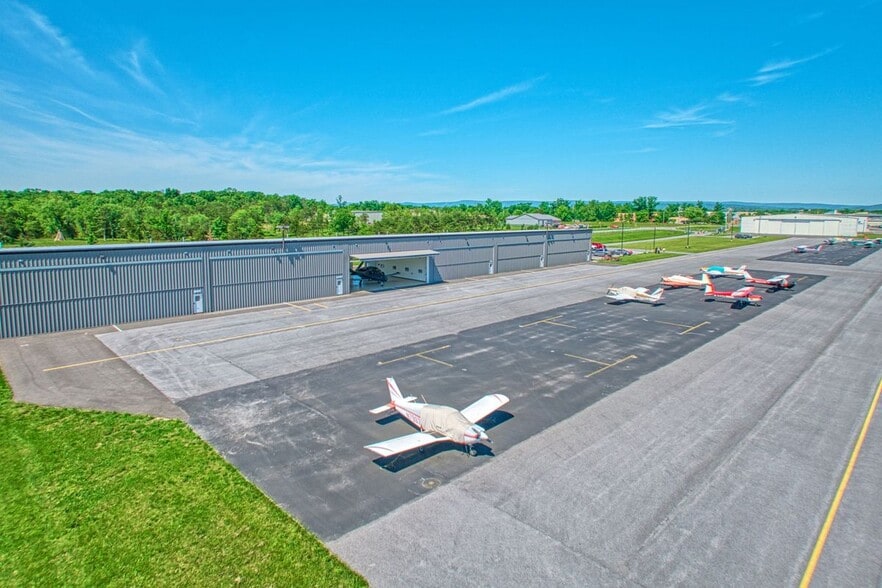 More Photos Of 741 Airport Rd, Winchester Airplane Hangar For Sale