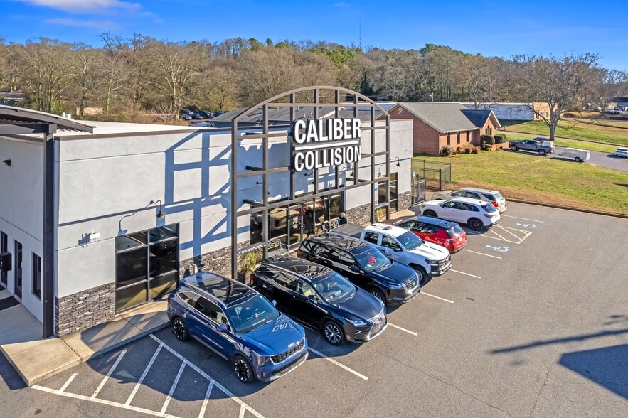 More Photos Of 118 S Morningside Dr, Cartersville Auto Repair For Sale