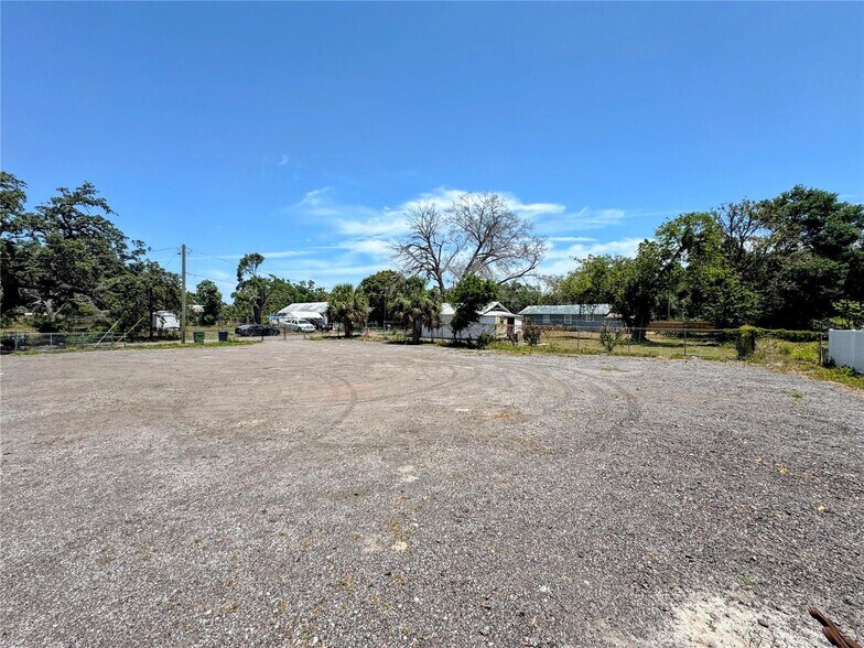 More Photos Of 3201 E Genessee St, Tampa Religious Facility For Sale