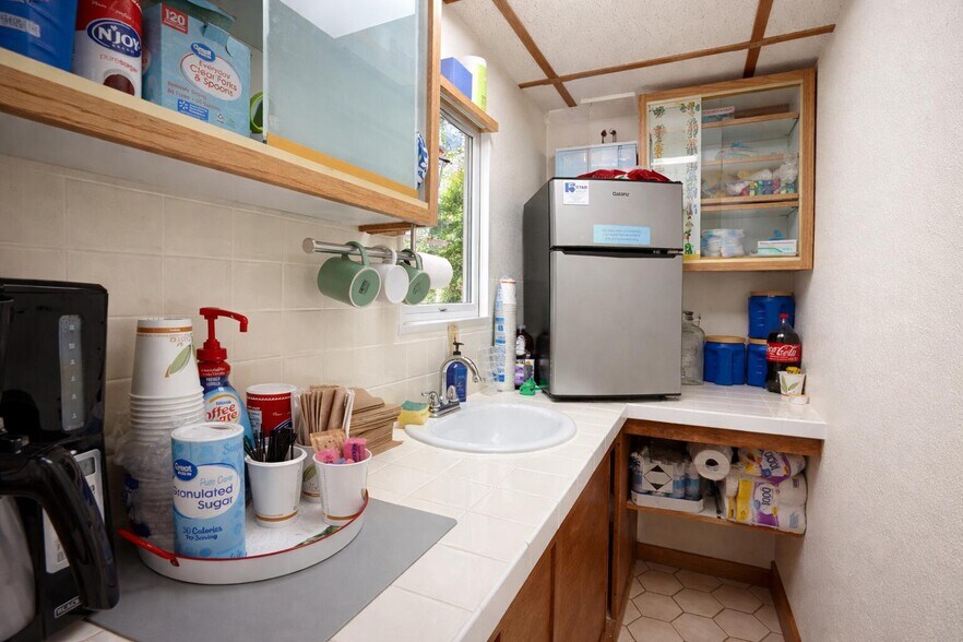 More Photos Of 403 E First St, Trinidad Office For Sale