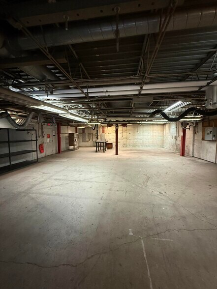 More Photos Of 1225 Streng St, Cincinnati Manufacturing For Sale
