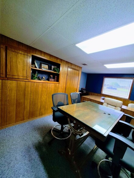 More Photos Of 2614 SW Lee Blvd, Lawton Office For Sale