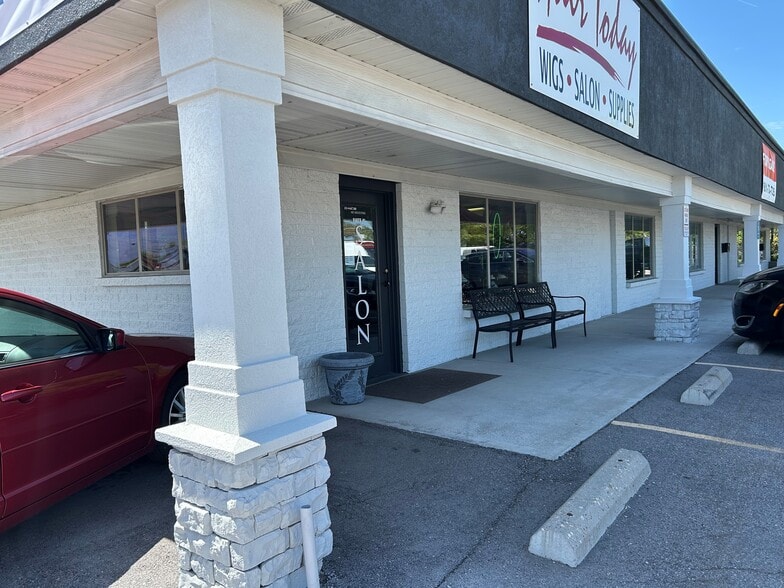 More Photos Of 1975 N Main St, Layton Freestanding For Lease