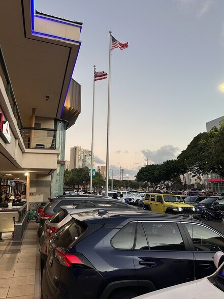 More Photos Of 1960 Kapiolani Blvd, Honolulu Unknown For Lease