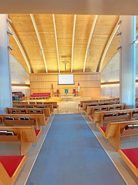 Primary Photo Of 8336 Carrleigh Pky, West Springfield Religious Facility For Sale