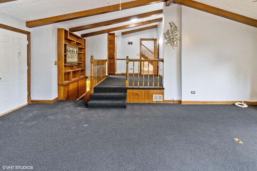 More Photos Of 438 N Hough St, Barrington Office For Sale