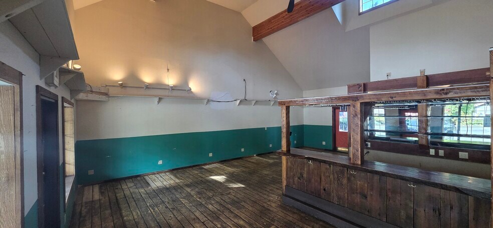 More Photos Of 67211 E Hwy 26, Welches General Retail For Lease