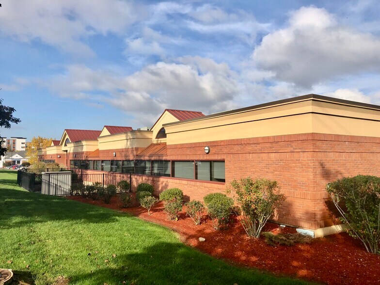 More Photos Of 1260 Silas Deane Hwy, Wethersfield Medical For Lease