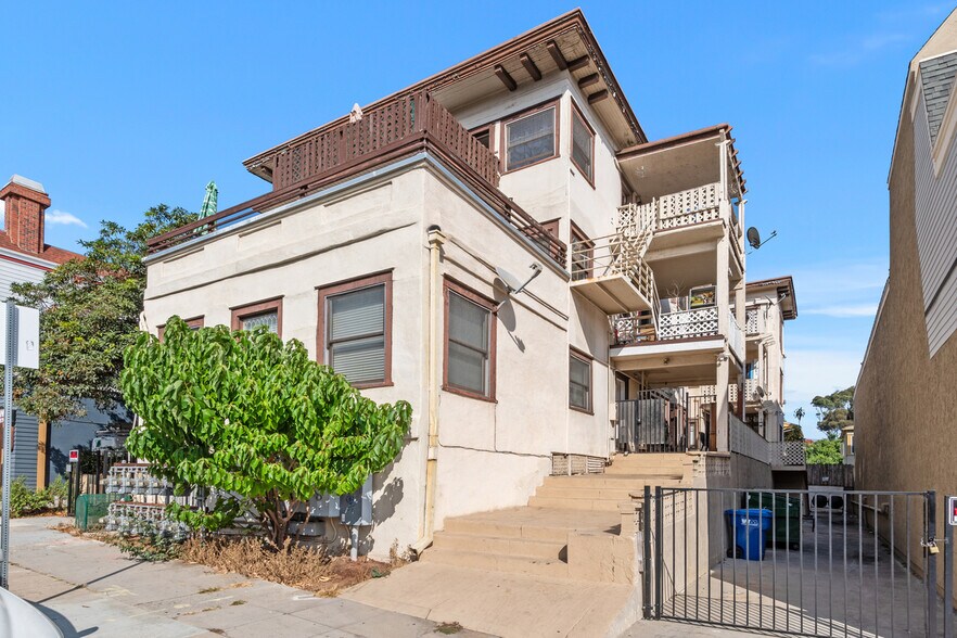 More Photos Of 1915-1921 4th Ave, San Diego Apartments For Sale