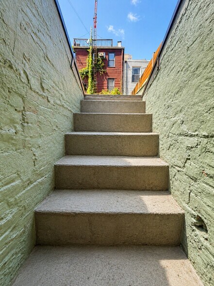 More Photos Of 148 N 9th St, Brooklyn Apartments For Sale