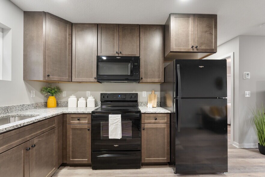 More Photos Of 384 N Franklin St, Richwood Multifamily For Sale