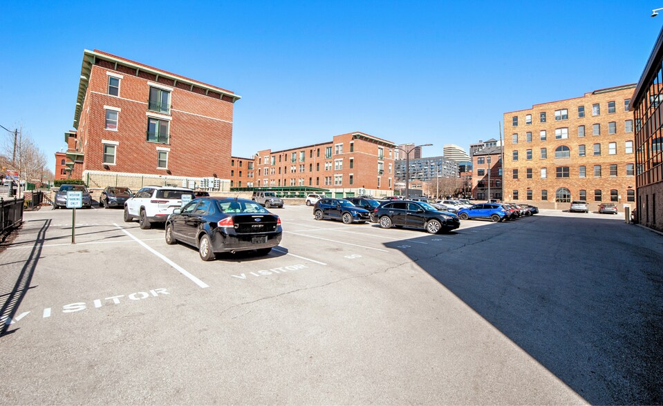 More Photos Of 150 E Mound St, Columbus Office For Lease