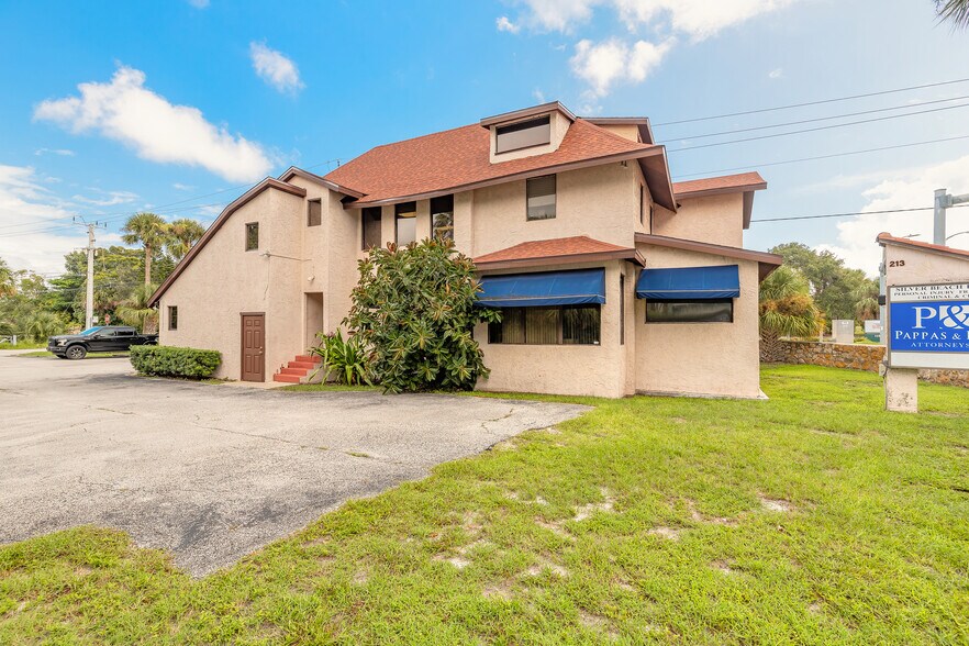 More Photos Of 213 Silver Beach Ave, Daytona Beach Office For Sale