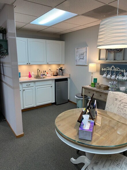 More Photos Of 3225 Templeton Gap Rd, Colorado Springs Office For Lease