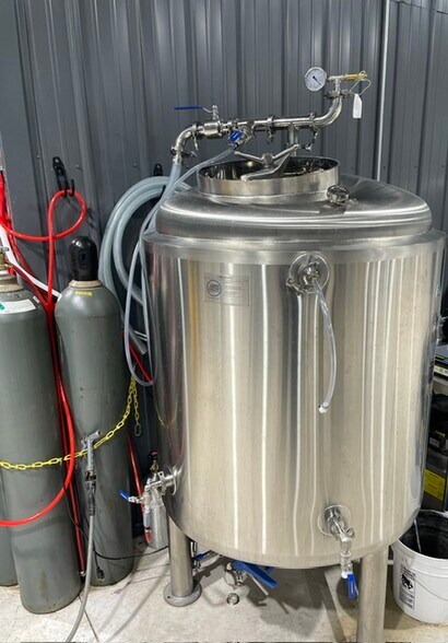 More Photos Of 136 Huron Ave, Oconto Warehouse For Sale